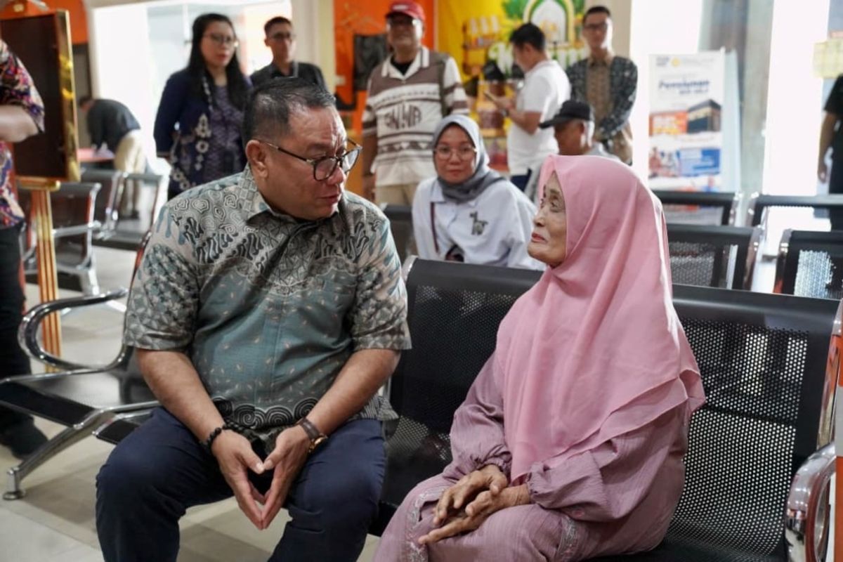 TASPEN: 99 per cent of pensioners receive 13th-month salary on first day