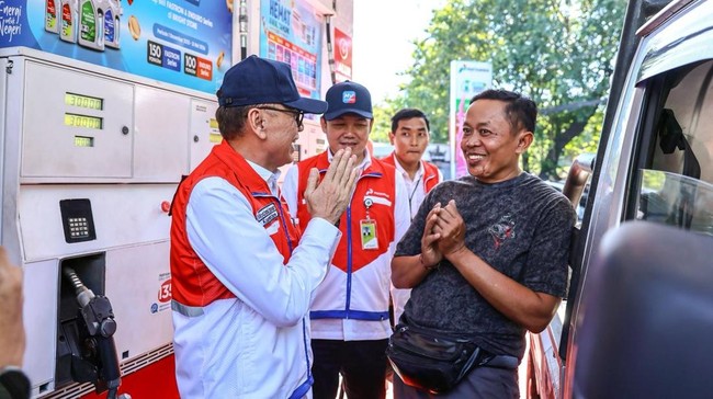 Pertamina Commissioners Inspect Petrol Stations in Bali