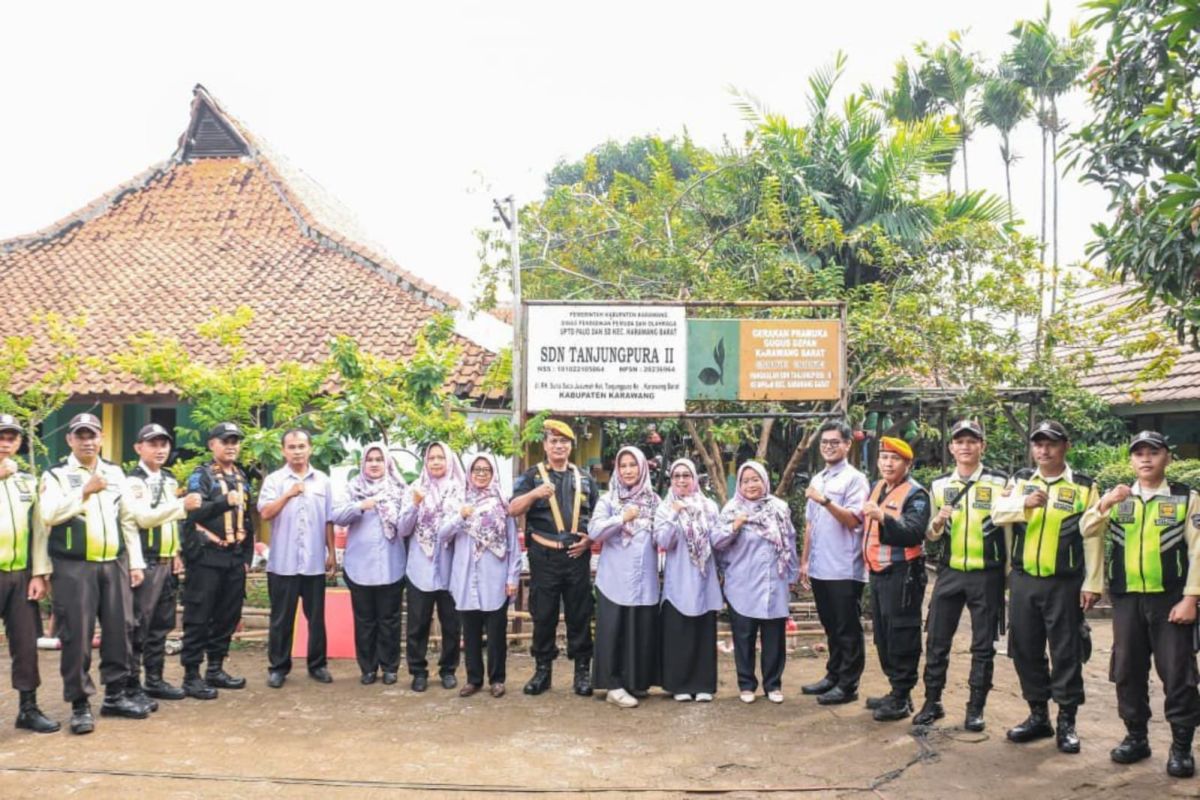 KAI hands over eight suspects of train stone-throwing to law enforcement