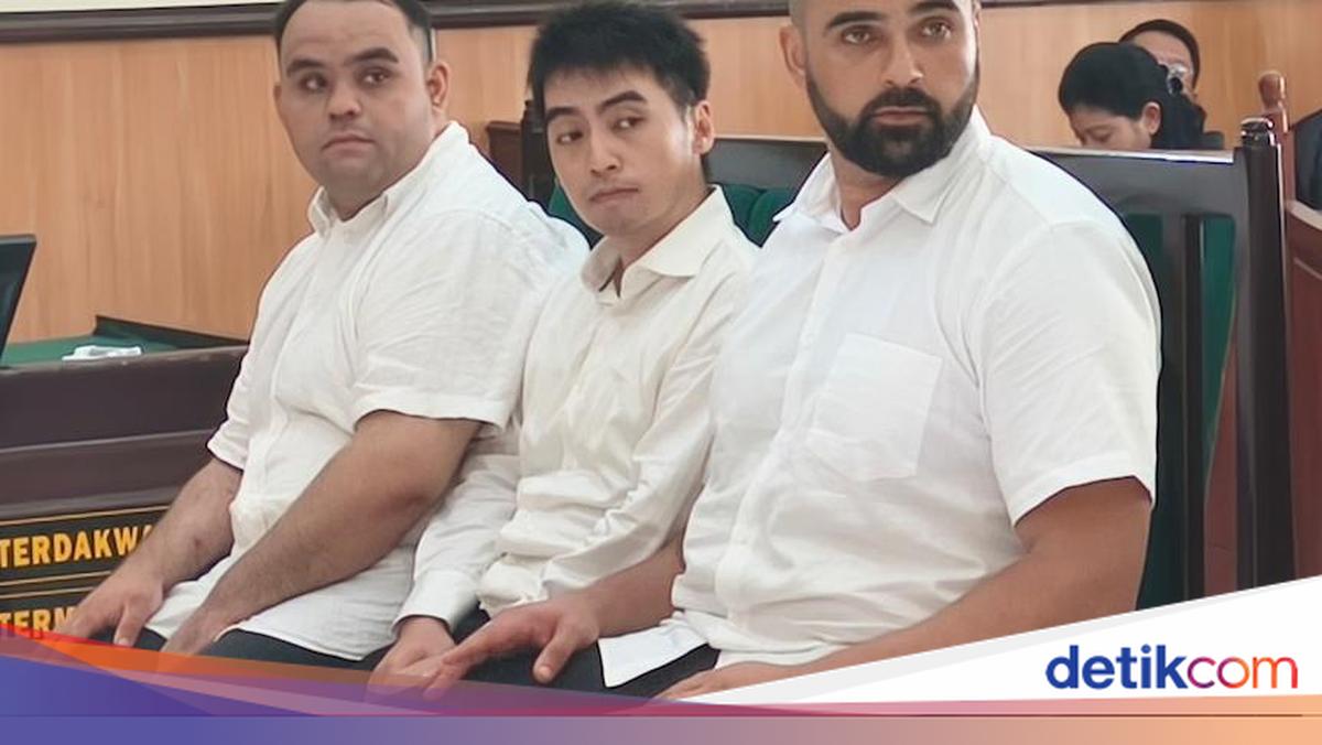 World Today: Three Australians to be Deported from Indonesia due to 'Dark Flight'