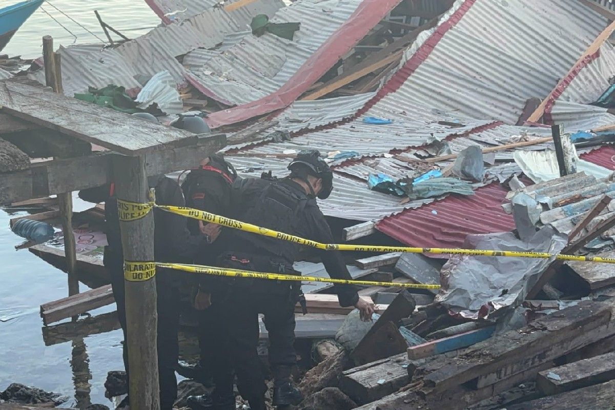 Joint SAR Team Expands Search for Three Victims of Biak Bomb Explosion
