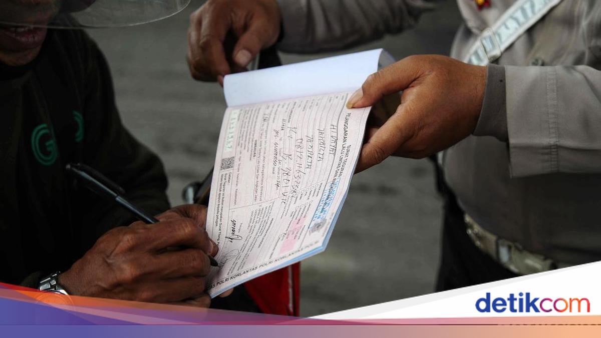 Manual Traffic Fines Reintroduced in Patuh Jaya Operation; Public Urged to Record Corrupt Officers