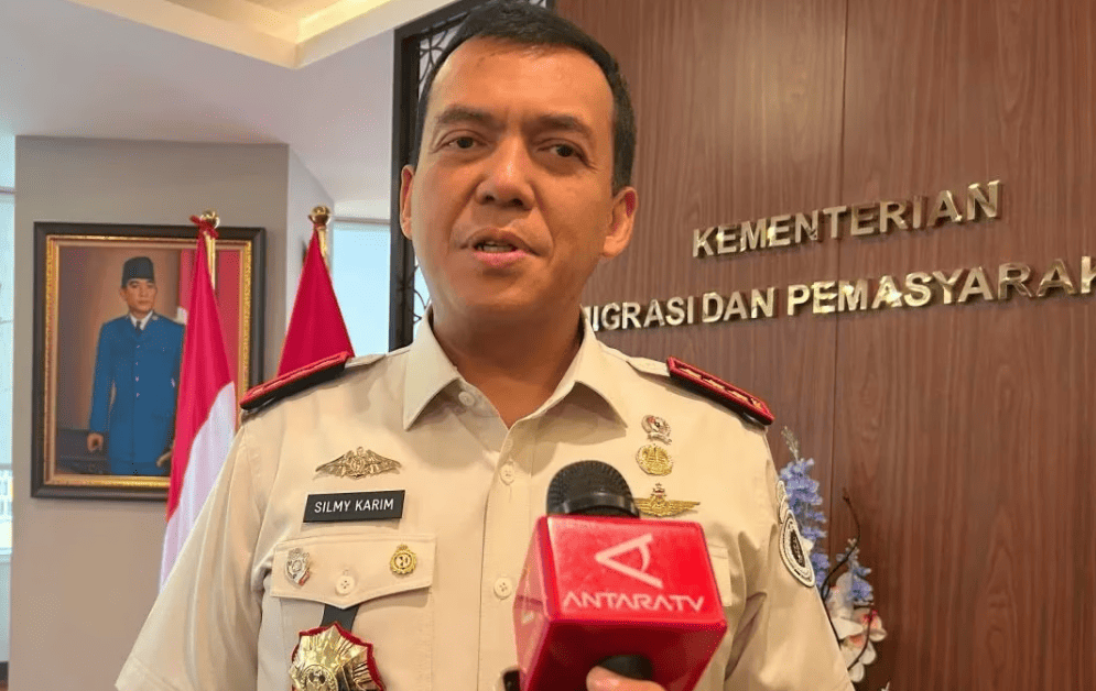 KPK Pursues Deputy Immigration Minister Silmy Karim Regarding West Jakarta Immigration Sting