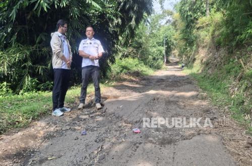 Damaged Roads in Remote West Bandung to be Repaired This Year, Residents Welcome News