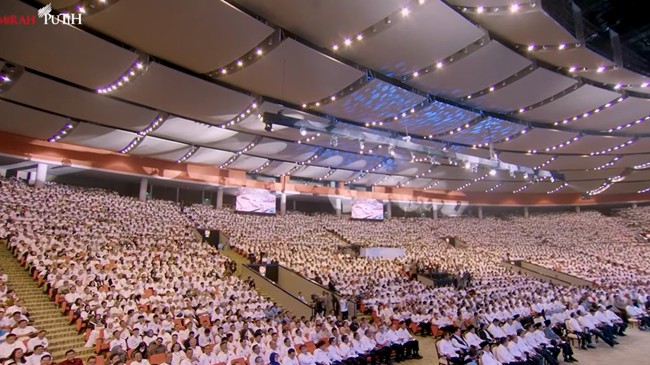 12,173 Leaders of Free Nutritious Meal Programme Gather in Sentul to Hear Prabowo's Directives