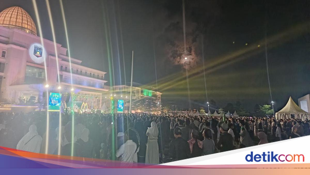 Thousands Gather for Grand Tabliq Event in Central Lombok to Welcome Provincial MTQ