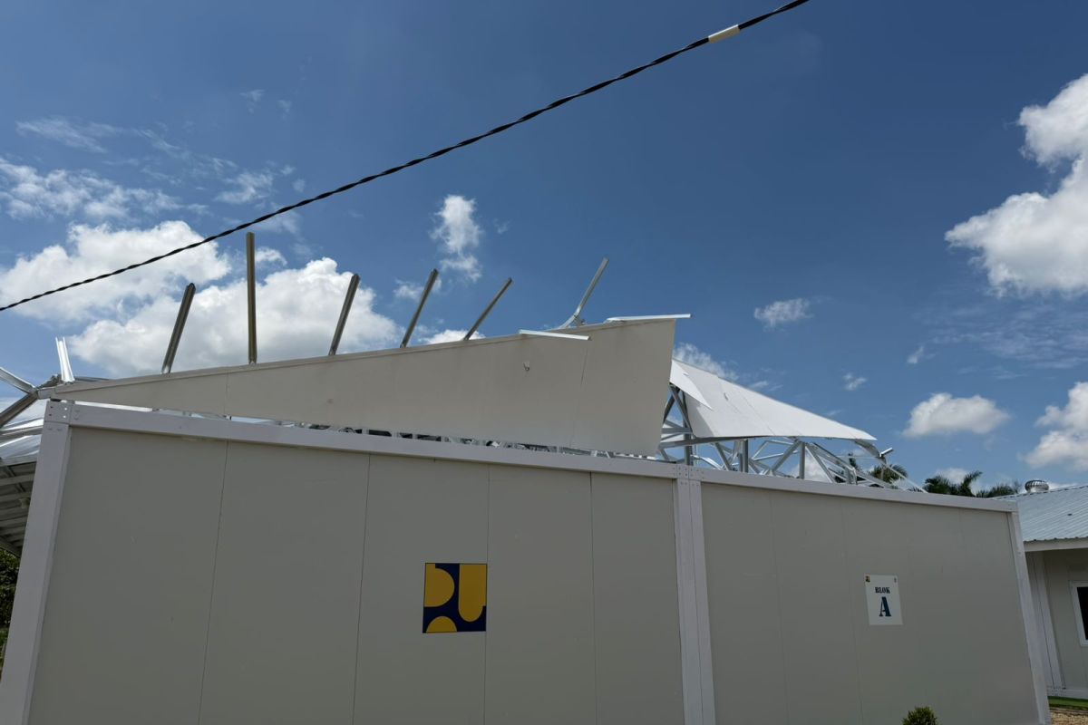 Ministry of Public Works assesses damage to temporary housing caused by winds in North Aceh