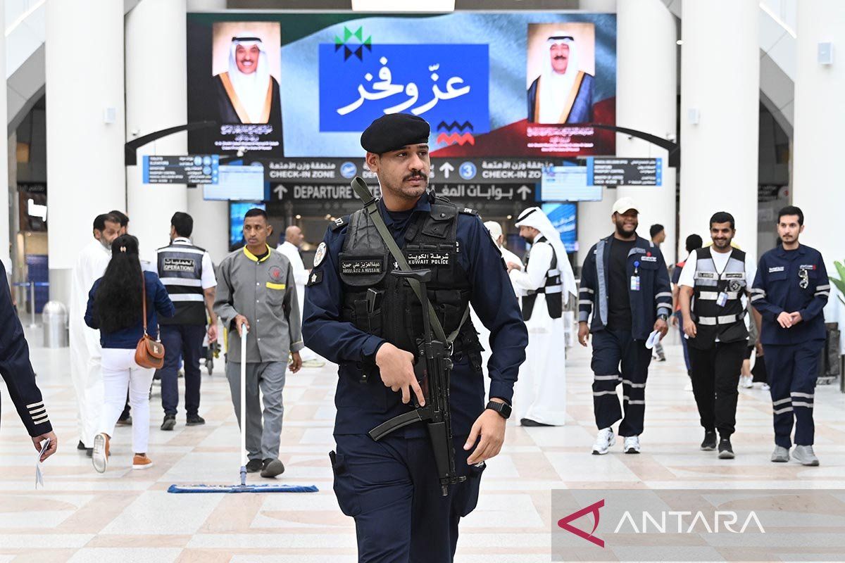Kuwait reopens airport operations after suspected Iranian attack