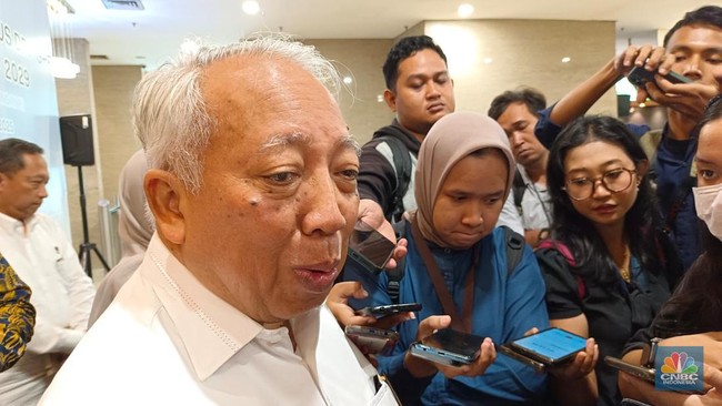 Dollar Hits 18,000 Rupiah: Business Owners Consider Accelerating Layoffs