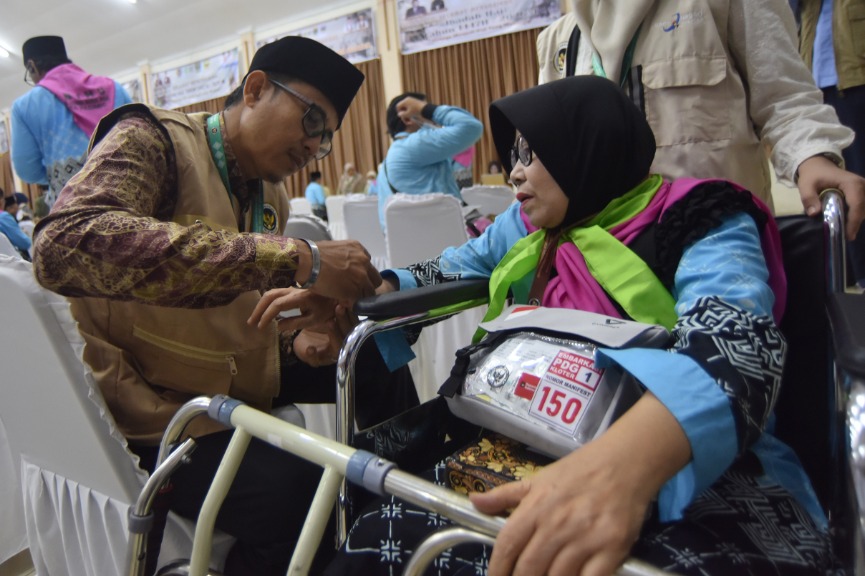 PDIP Legislator Reveals Importance of Special Assistance for Elderly and High-Risk Hajj Pilgrims