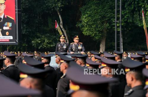 Deputy National Police Chief Inaugurates 1,848 New Officers, Majority to Serve in Regional Police Commands