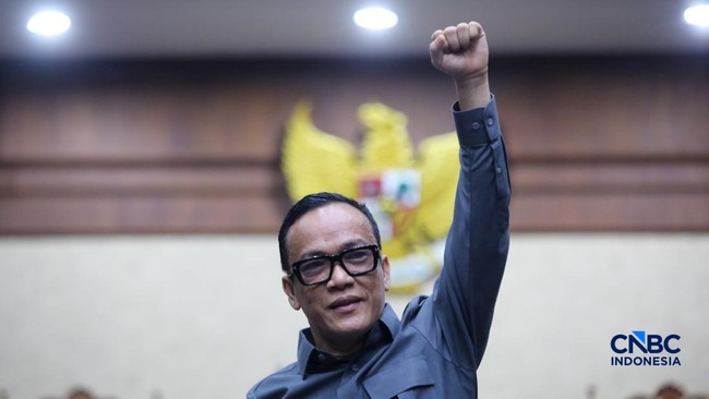 Noel Ebenezer Spotted at Verdict Hearing Amid Crowds