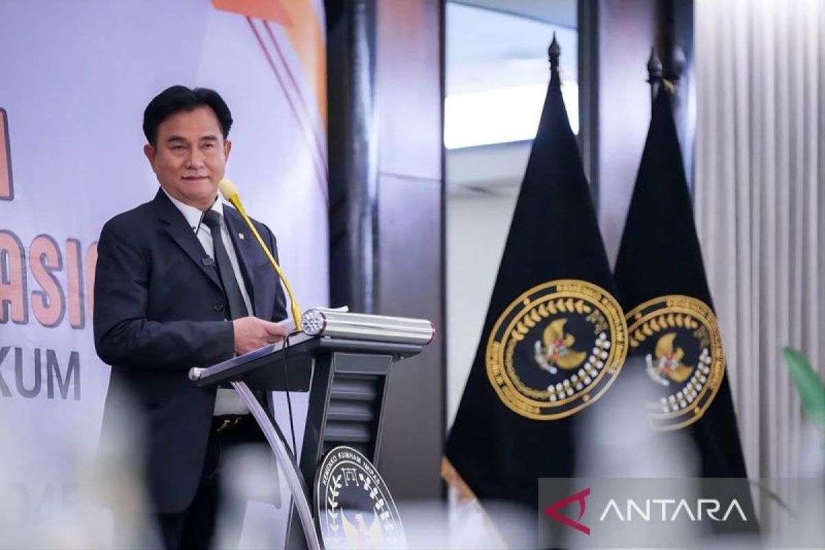 Yusril instructs Immigration officials to comply with KPK investigation stages