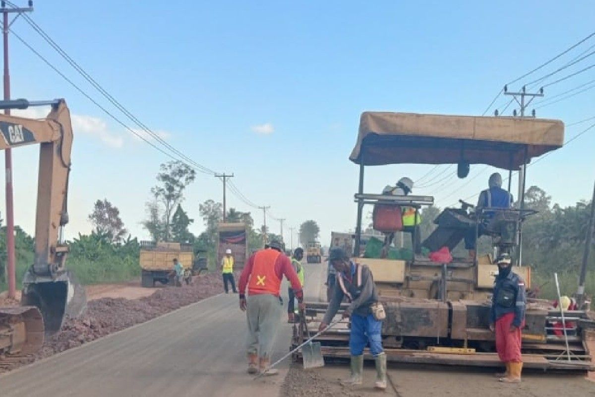 Public Works Ministry strengthens connectivity in Papua's New Autonomous Regions through road and bridge construction