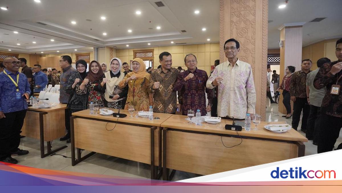 Three Ministers Gather All Regional Heads Across Java and Bali in Yogyakarta