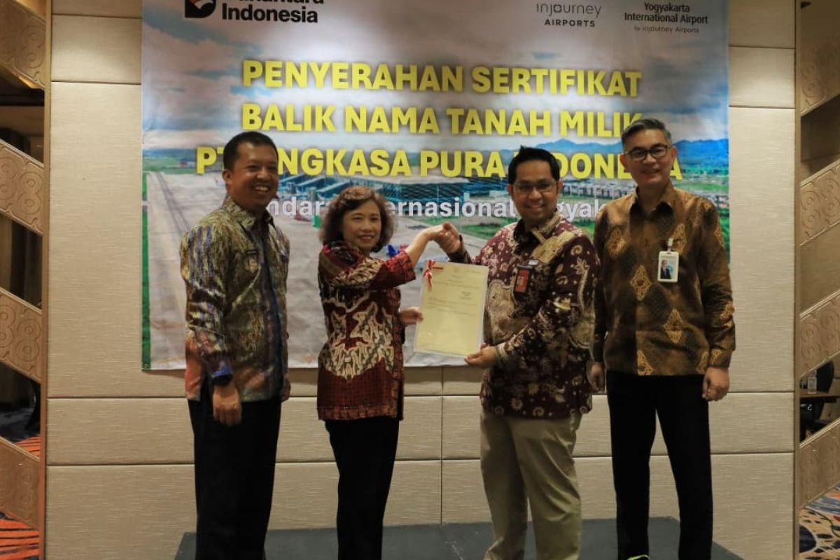 YIA completes land certificate transfers with zero-rupiah BPHTB tax