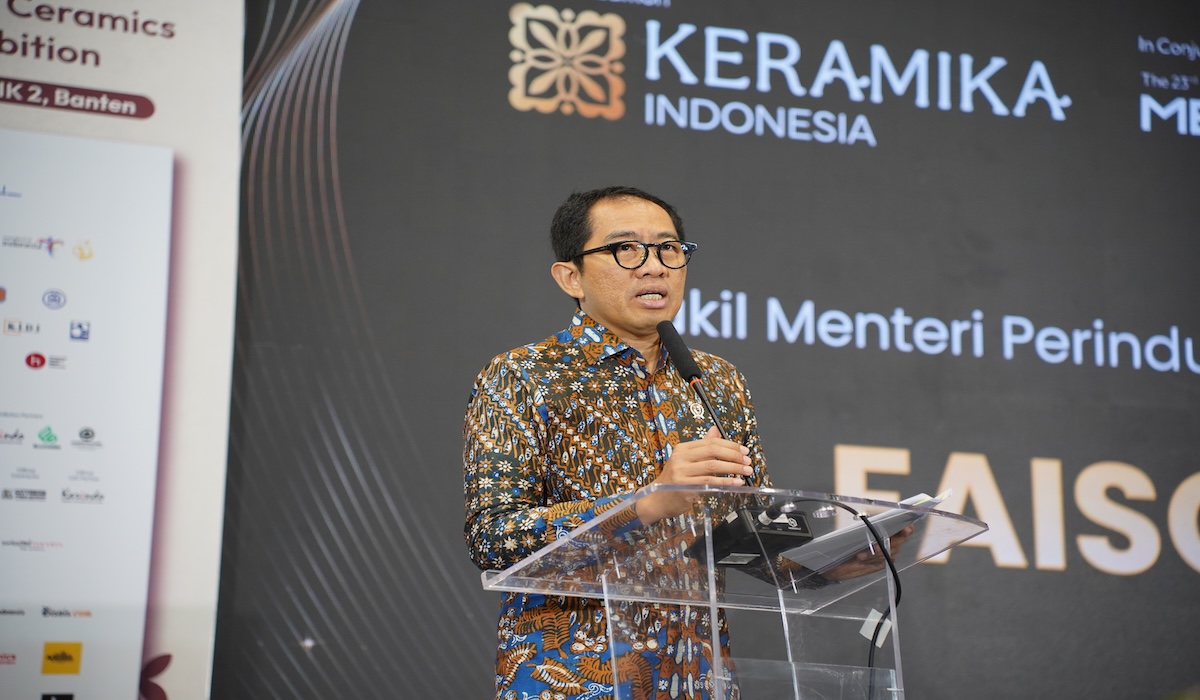 Deputy Minister: National Ceramic Industry Must Strengthen Global Competitiveness