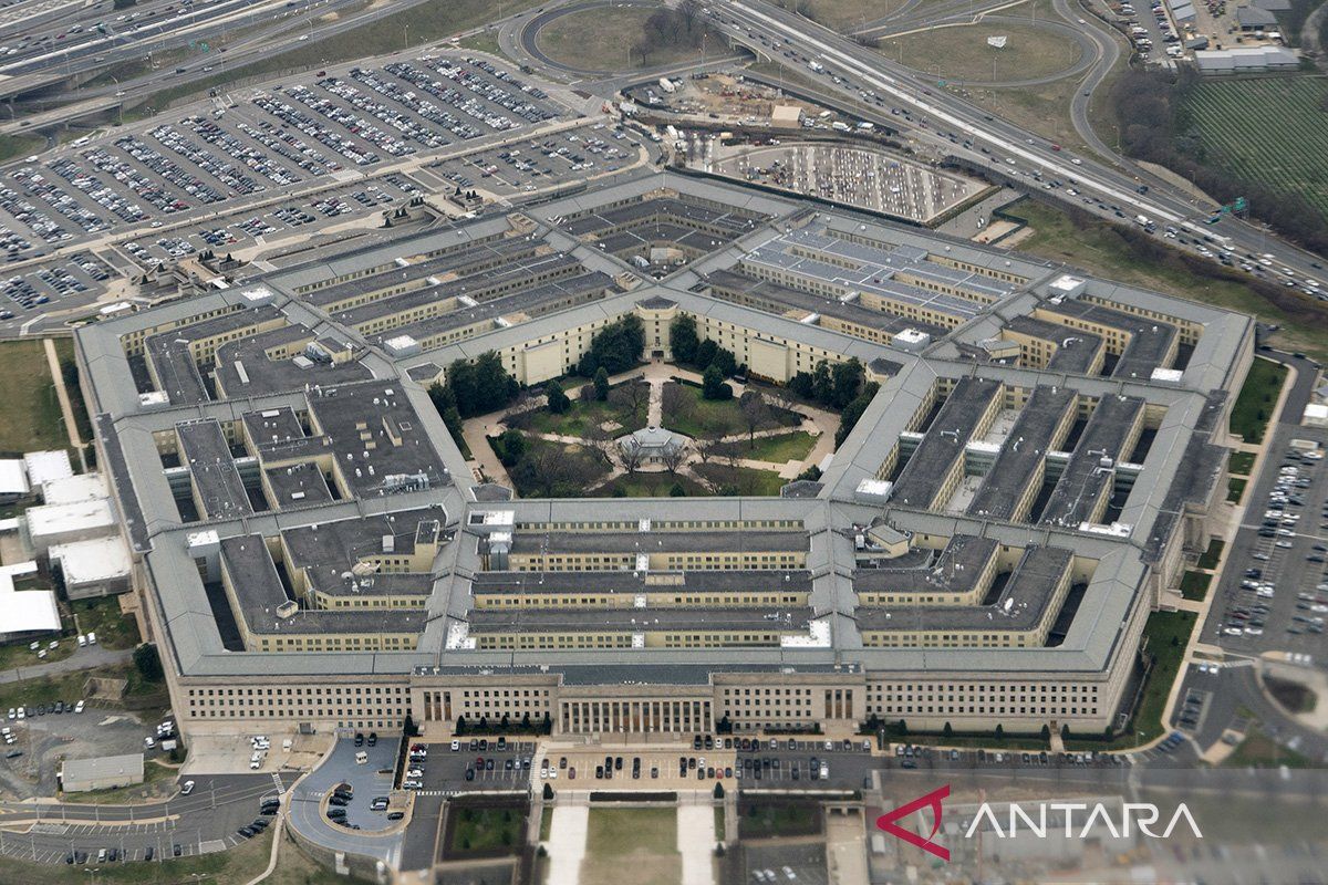 Media: Iranian operations strain Pentagon budget amid cost crisis