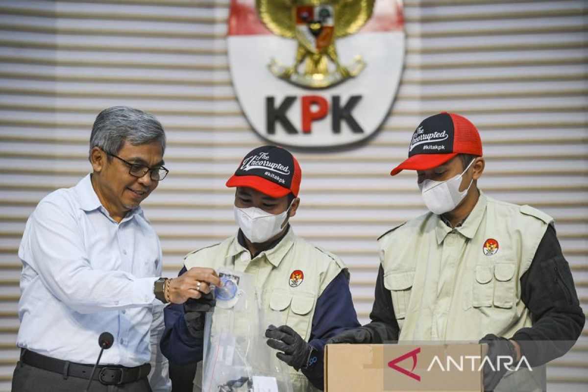 KPK suspects Immigration case suspects established towing company as cover