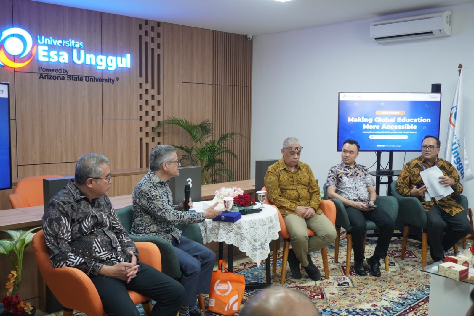 Adopting Top US Education System to Prepare Globally Competent, Work-Ready Graduates