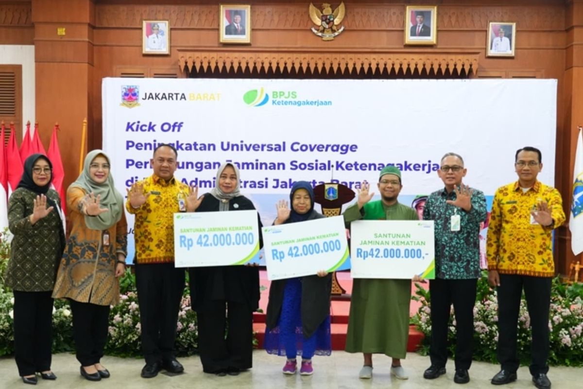 West Jakarta and BPJS aim to boost social security coverage through RW-level agents