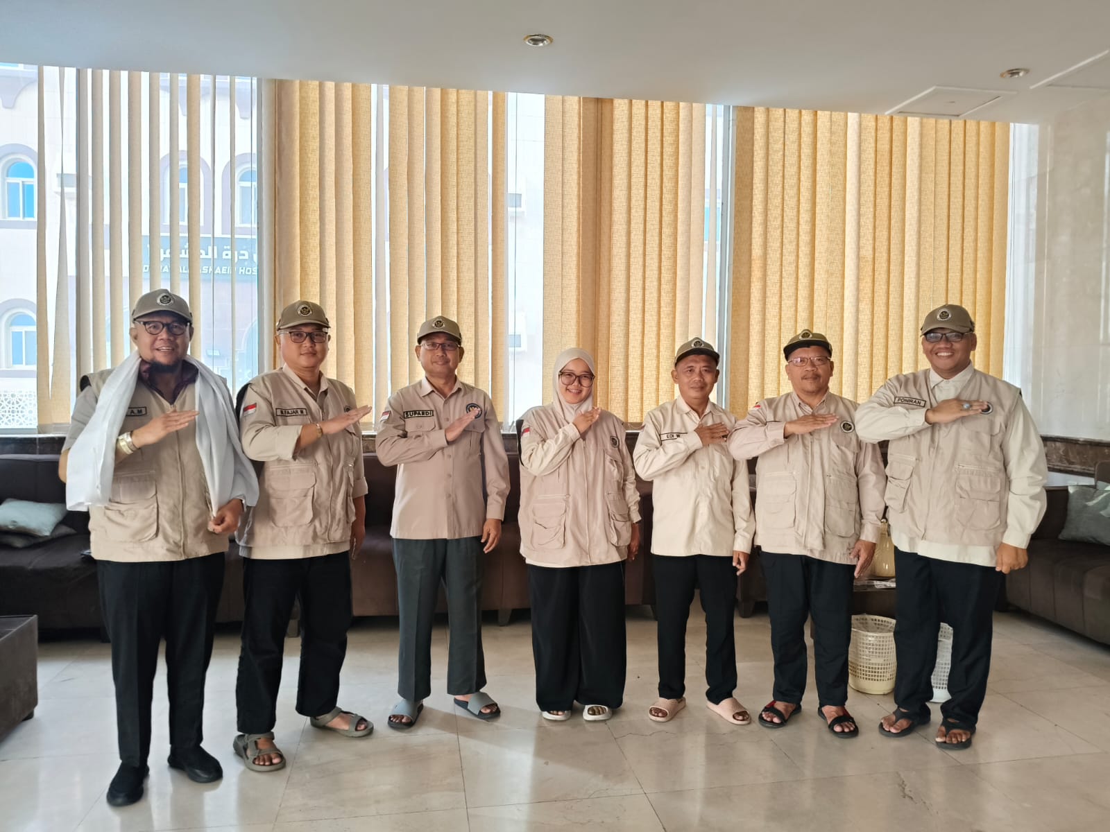 1,285 Brebes Pilgrims Begin Solemn Return from Holy Land