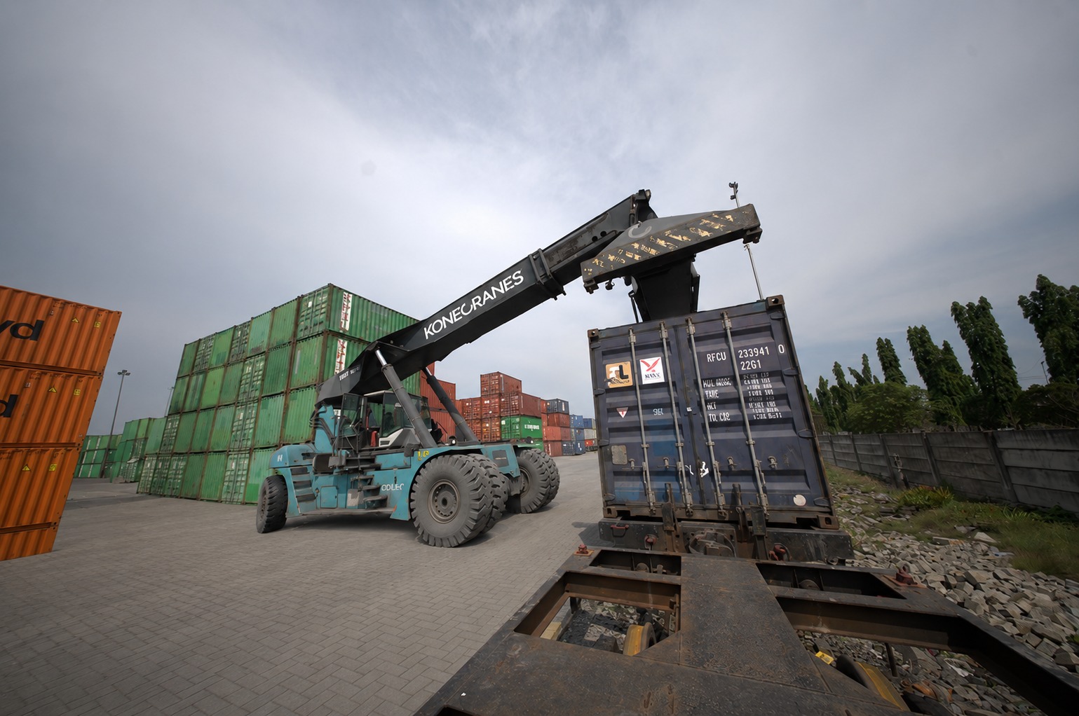 State-Owned Port Company Reports Positive Operational Growth in Q1 2026