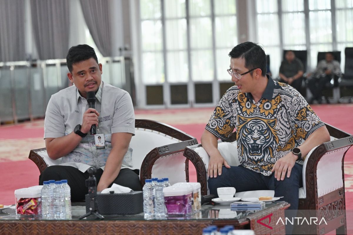 North Sumatra Governor invites providers to extend access to remote areas