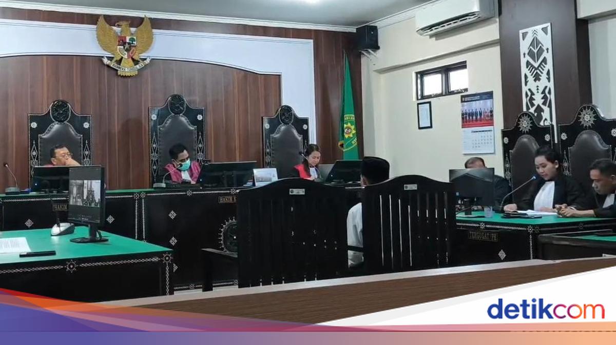 Facing 13-Year Sentence, Radit Calls Murder Charge Against Unram Student a 'Product of Imagination'