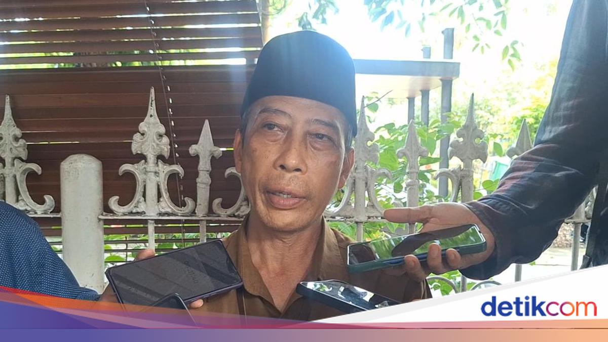 Rice and Cooking Oil Aid Delayed in Mataram Over Sack Shortage