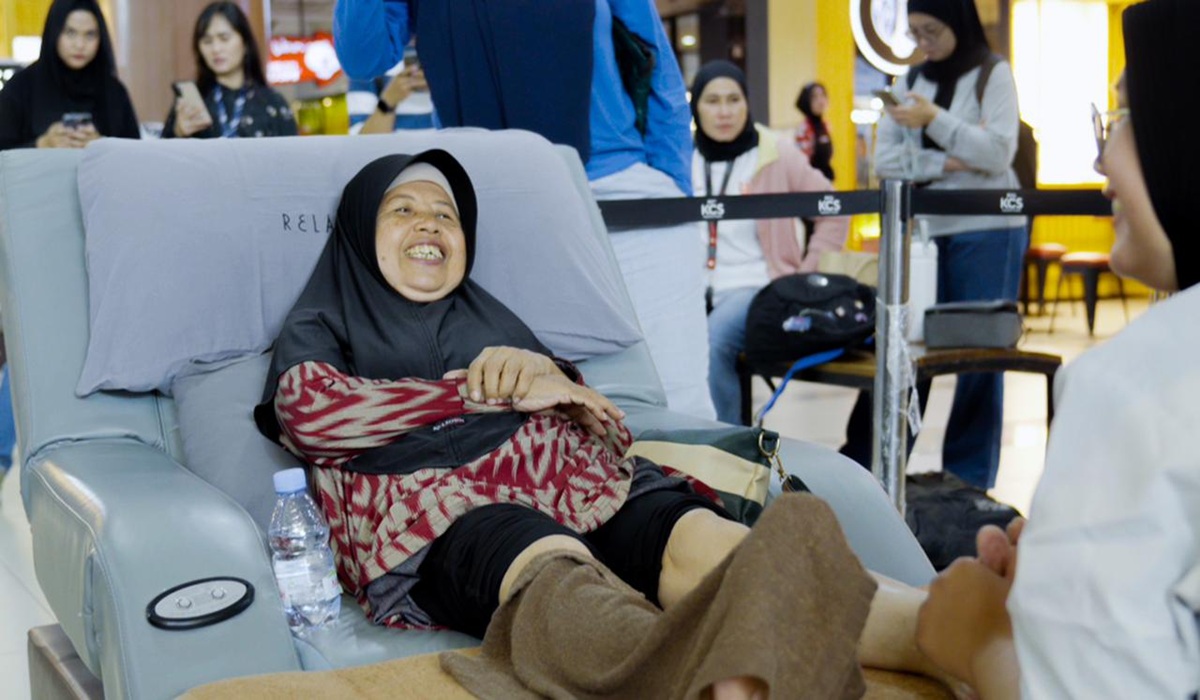 Commemorating National Elderly Day, 585 Seniors Join Simultaneous Massage in 23 Cities