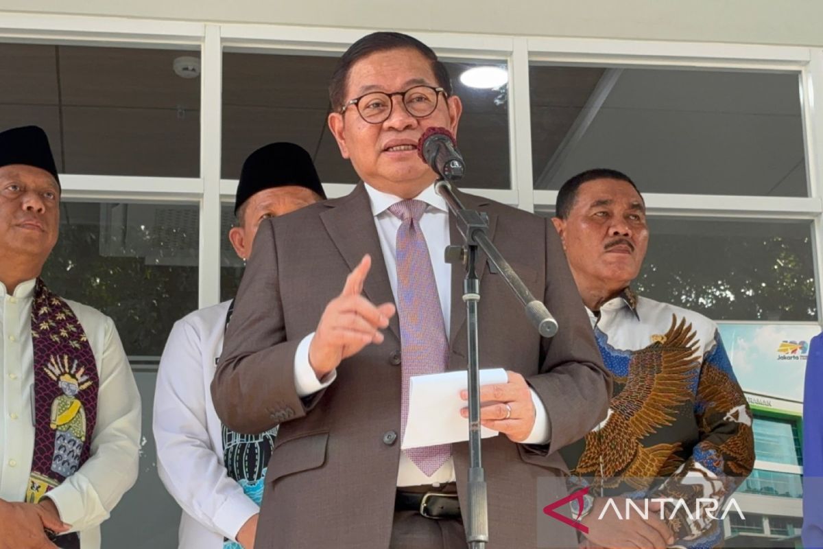 Pramono Confirms Senen Pedestrian Bridge is Now Reopen to the Public