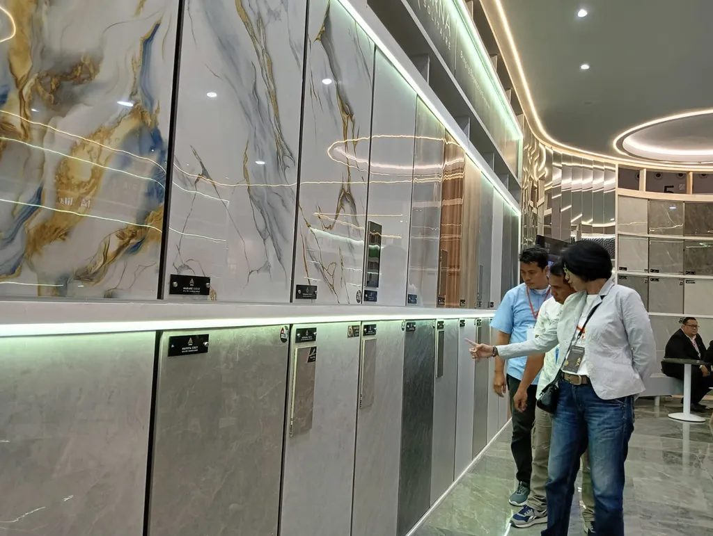Rupiah Depreciation and Gas Price Surge Further Squeeze Manufacturing