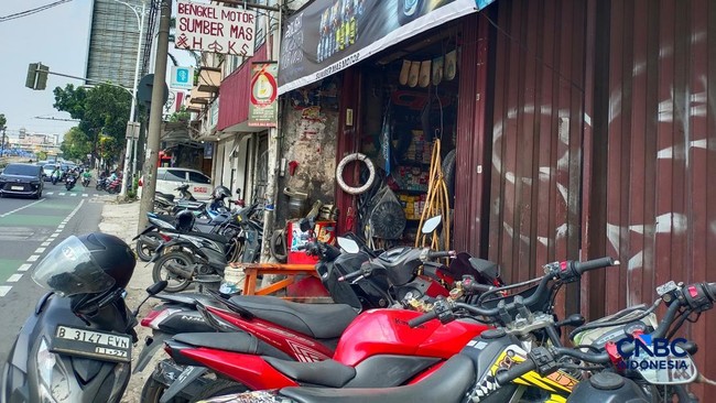 Strange Phenomenon Emerges in Motorcycle Workshops: What Is Happening with the Indonesian Economy?
