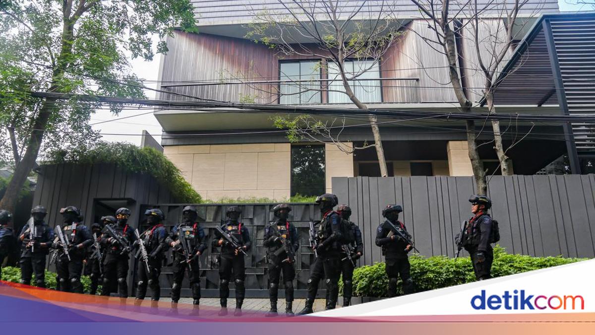 KPK Searches Silmy Karim's Home a Day After His Detention