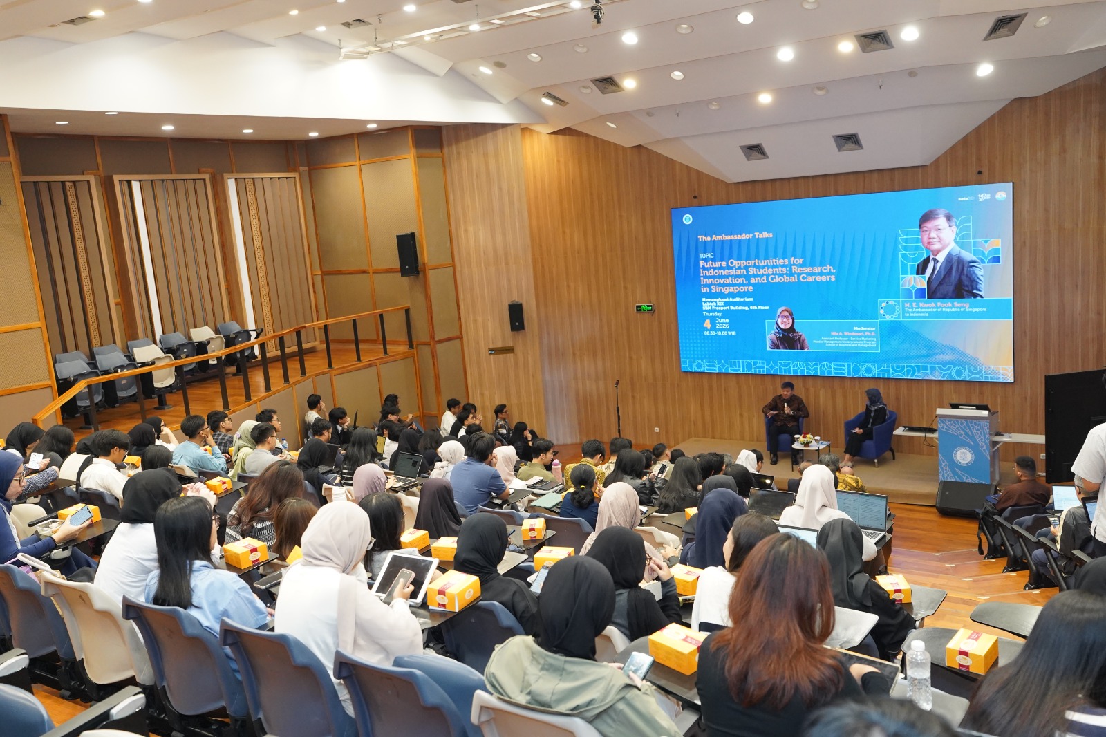 At ITB Campus, Singaporean Ambassador Shares Insights on Global Talent