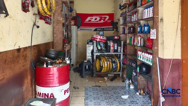 Motorcycle Oil Prices Soar, Workshop Owners and Mechanics Protest
