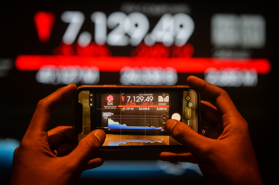 JCI Plunges 4% to 5,594, Here is the Analysis of the Causes