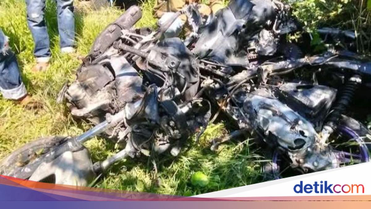Traditional Ceremony in East Flores Turns Violent Over Old Grudge, 3 Motorbikes Damaged and Burned
