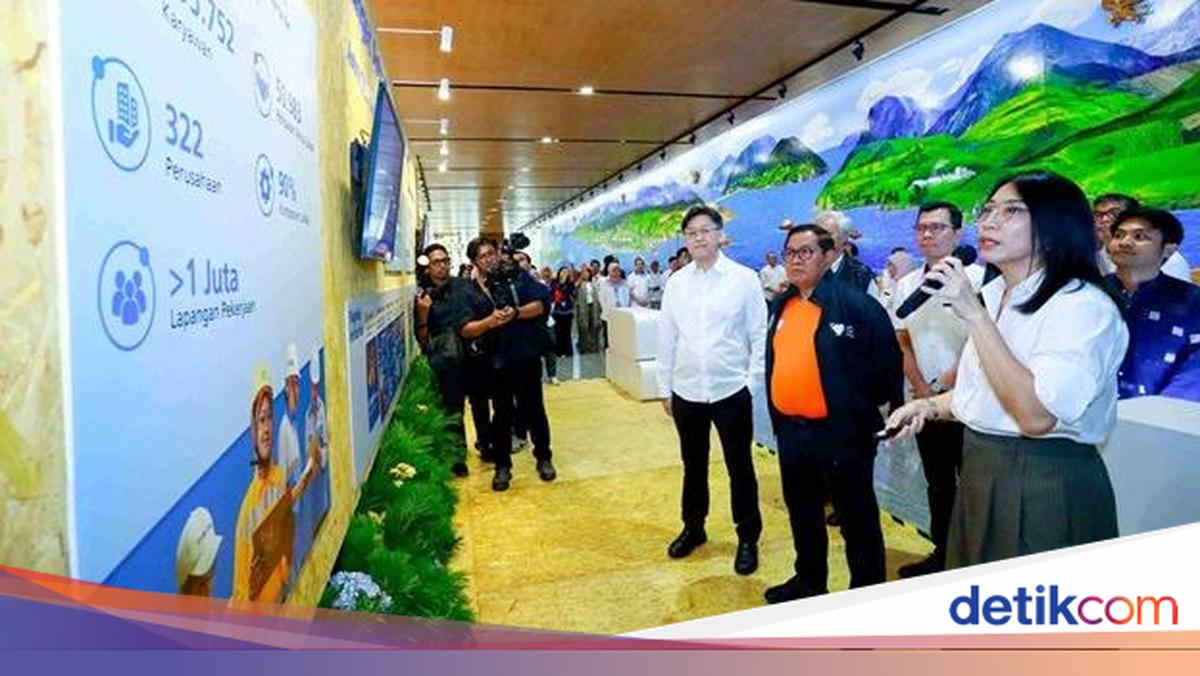 Governor Pramono Lauds Astra's Programme Encouraging Jakarta Public Transport Use
