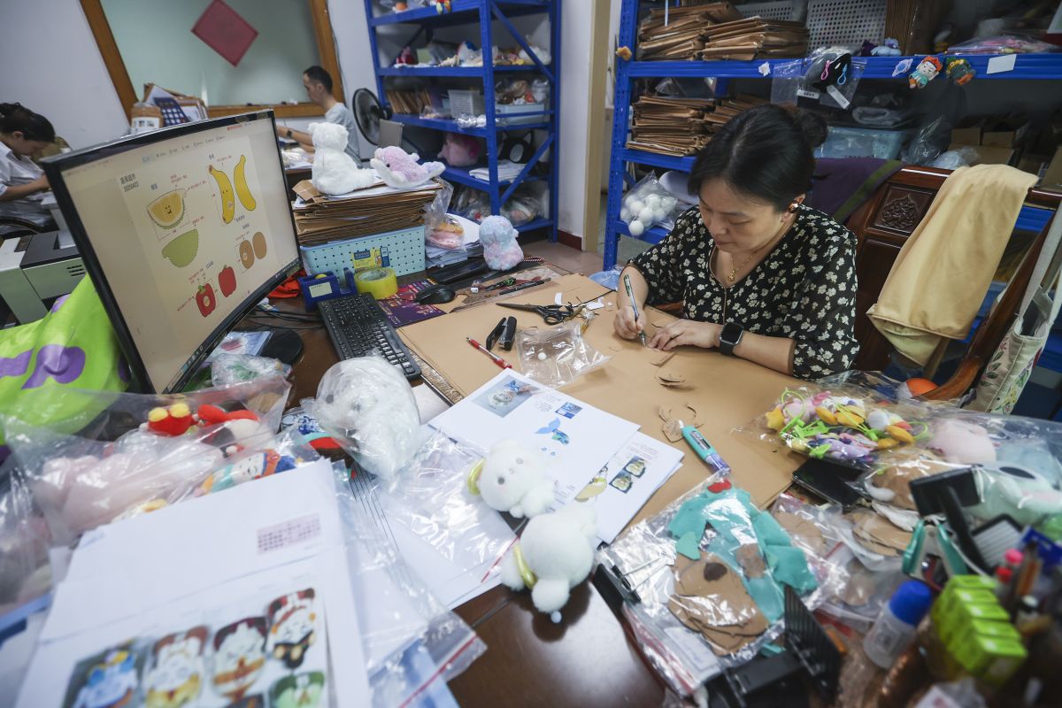 Chinese Businesses Reject US Tariff Hike Over Forced Labour Allegations