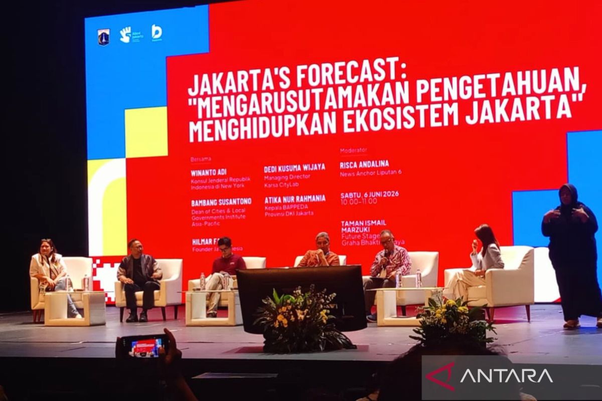 Knowledge serves as the foundation for Jakarta's transformation into a global city