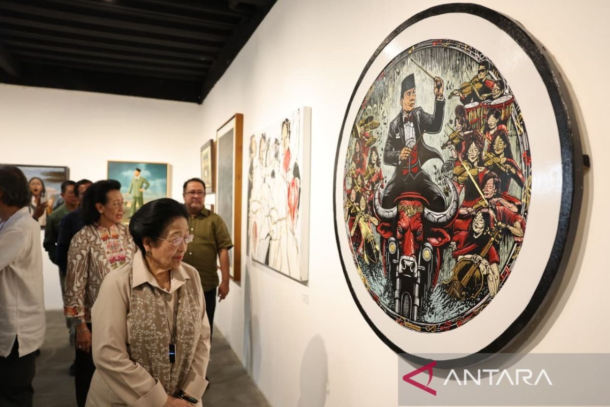 Megawati Opens 'Mata Hati Soekarno' Exhibition in Yogyakarta