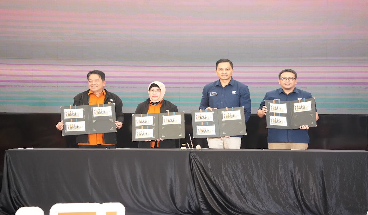 Making History: BPS and PT Pos Indonesia Launch Special Commemorative Stamps for 2026 Economic Census