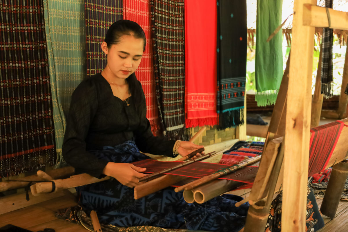 Bali Tourists Have Chance To Help Save Struggling Traditional Crafts