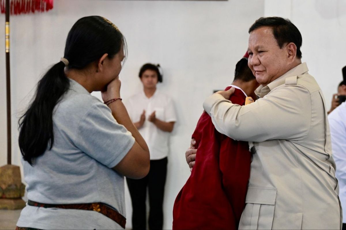 At Sekolah Rakyat, Prabowo Emphasises Education as Key to Achieving Decent Living Standards