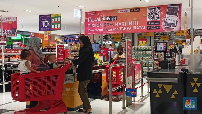 Clothing Discounts of up to 70% Available at Transmart Full Day Sale