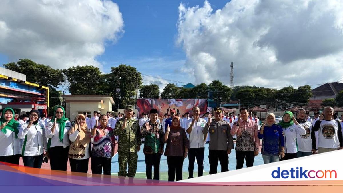 East Kalimantan Students Demonstrate Nationalism Through Provincial Marching Competition