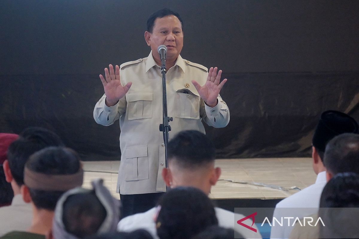 President Visits Tabanan; Jakarta to Provide Free Private Schooling
