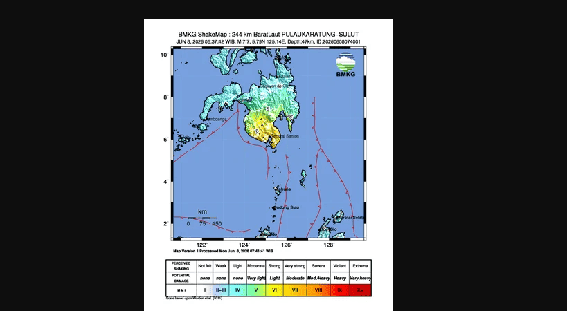7.7 Magnitude Earthquake Shakes Celebes Sea with Tsunami Potential, Residents Evacuated